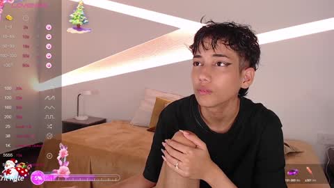 Snapshot of hot_little_bunny chatting on 01/22/25, 11:53 Alana online show from 01/22/25, 11:53