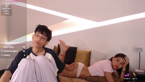 Snapshot of hot_little_bunny chatting on 01/28/25, 12:57 Alana online show from 01/28/25, 12:57