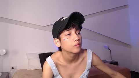 Snapshot of hot_little_bunny chatting on 02/28/25, 12:10 Alana online show from 02/28/25, 12:10