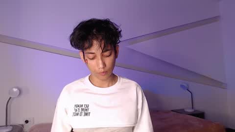 Snapshot of hot_little_bunny chatting on 03/01/25, 12:39 Alana online show from 03/01/25, 12:39