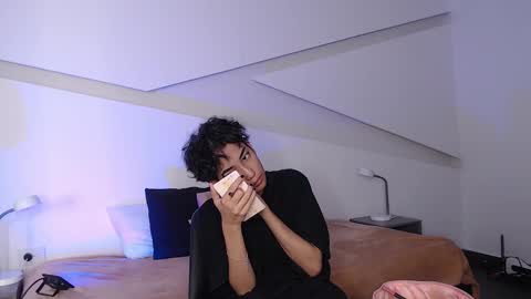 Snapshot of hot_little_bunny chatting on 03/06/25, 08:37 Alana online show from 03/06/25, 08:37