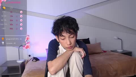 Snapshot of hot_little_bunny chatting on 03/08/25, 12:22 Alana online show from 03/08/25, 12:22