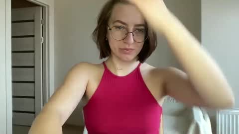 Snapshot of hot_lliinns chatting on 12/22/24, 09:44 Lina online show from 12/22/24, 09:44