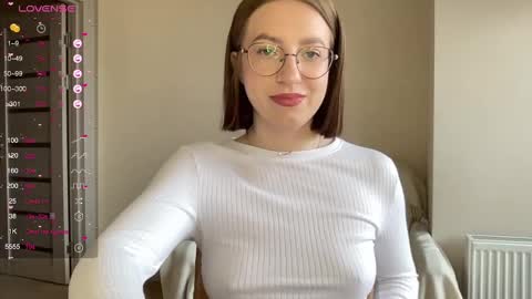 Snapshot of hot_lliinns chatting on 01/21/25, 10:41 Lina online show from 01/21/25, 10:41