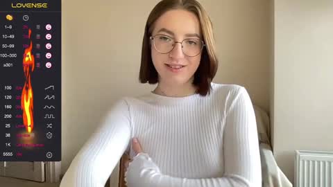 Snapshot of hot_lliinns chatting on 01/30/25, 09:25 Lina online show from 01/30/25, 09:25