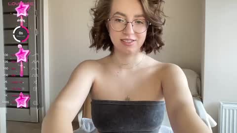 Snapshot of hot_lliinns chatting on 02/07/25, 11:56 Lina online show from 02/07/25, 11:56