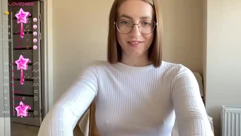 Snapshot of hot_lliinns chatting on 02/25/25, 09:53 Lina online show from 02/25/25, 09:53