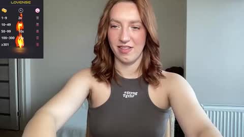 Snapshot of hot_lliinns chatting on 11/07/25, 08:25 Lina online show from 11/07/25, 08:25