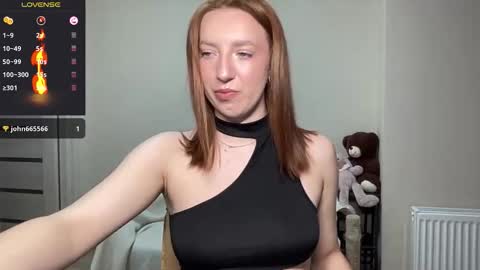 Snapshot of hot_lliinns chatting on 11/08/25, 08:07 Lina online show from 11/08/25, 08:07