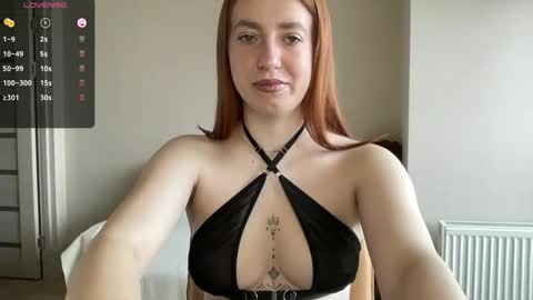 Snapshot of hot_lliinns chatting on 03/21/26, 07:46 Lina online show from 03/21/26, 07:46