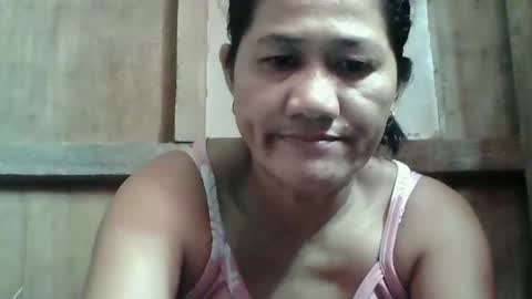 Snapshot of hot_mama09 chatting on 02/17/25, 12:54 hotmama online show from 02/17/25, 12:54