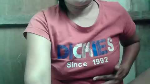 Snapshot of hot_mama09 chatting on 02/26/25, 04:36 hotmama online show from 02/26/25, 04:36