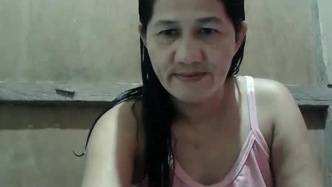 Snapshot of hot_mama09 chatting on 03/12/25, 09:12 hotmama online show from 03/12/25, 09:12