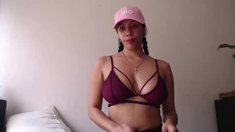 Hot Latin Marriage online show from 03/01/25, 06:11