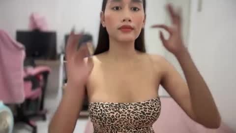 Snapshot of hot_marryxx chatting on 11/24/25, 06:24 marry online show from 11/24/25, 06:24