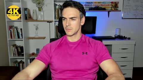 Snapshot of hot_martin25 chatting on 01/26/25, 11:50 Martin online show from 01/26/25, 11:50