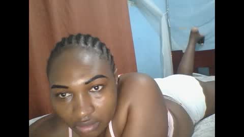 Snapshot of hot_masha chatting on 12/04/25, 12:42 hot_masha online show from 12/04/25, 12:42