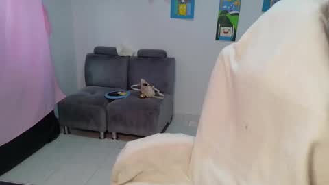 Mia online show from 02/25/26, 07:12