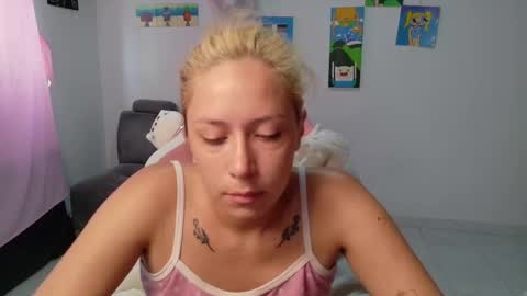 Mia online show from 03/02/26, 03:19