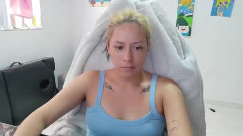 Snapshot of hot_mommymia chatting on 03/09/26, 03:49 Mia online show from 03/09/26, 03:49