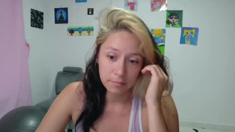 Snapshot of hot_mommymia chatting on 03/27/26, 10:53 Mia online show from 03/27/26, 10:53