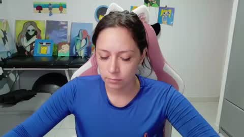 Snapshot of hot_mommymia chatting on 07/06/26, 03:58 Mia online show from 07/06/26, 03:58