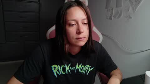 Snapshot of hot_mommymia chatting on 07/23/26, 04:16 Mia online show from 07/23/26, 04:16