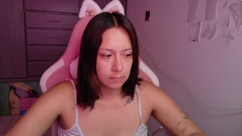 Snapshot of hot_mommymia chatting on 07/28/26, 02:24 Mia online show from 07/28/26, 02:24