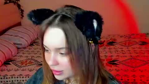 Snapshot of hot_moon_666 chatting on 06/24/26, 06:29 Moon online show from 06/24/26, 06:29