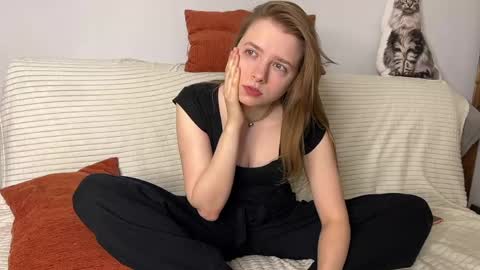 Snapshot of hot_n_coldd chatting on 03/28/26, 08:19 Sara and Sam online show from 03/28/26, 08:19