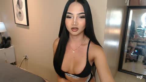 Snapshot of hot_nikki69 chatting on 05/04/26, 06:31 hot_nikki69 online show from 05/04/26, 06:31