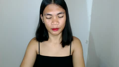 Snapshot of hot_pauline chatting on 06/20/26, 12:47 hot_pauline online show from 06/20/26, 12:47