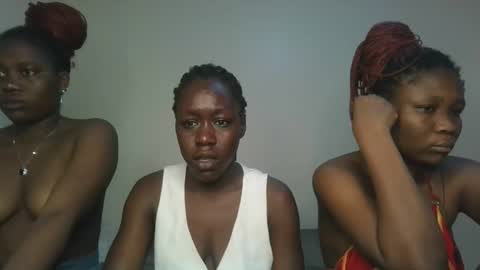 Snapshot of hot_petite1 chatting on 11/02/25, 12:29 Hot petite online show from 11/02/25, 12:29