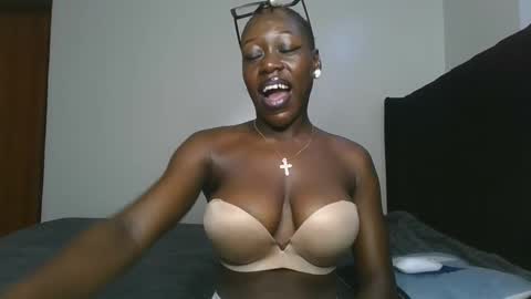 Snapshot of hot_petite1 chatting on 03/13/26, 09:27 Hot petite online show from 03/13/26, 09:27