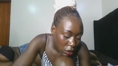 Snapshot of hot_petite1 chatting on 03/30/26, 12:39 Hot petite online show from 03/30/26, 12:39