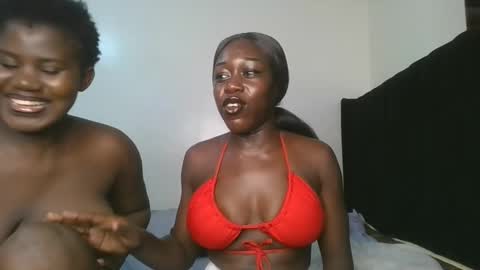 Snapshot of hot_petite1 chatting on 04/04/26, 08:17 Hot petite online show from 04/04/26, 08:17