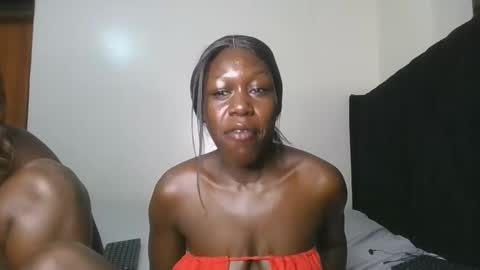 Snapshot of hot_petite1 chatting on 04/06/26, 03:46 Hot petite online show from 04/06/26, 03:46