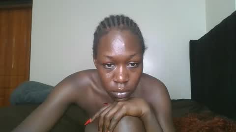 Snapshot of hot_petite1 chatting on 04/14/26, 06:47 Hot petite online show from 04/14/26, 06:47