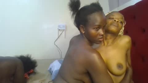 Snapshot of hot_petite1 chatting on 06/09/26, 02:12 Hot petite online show from 06/09/26, 02:12