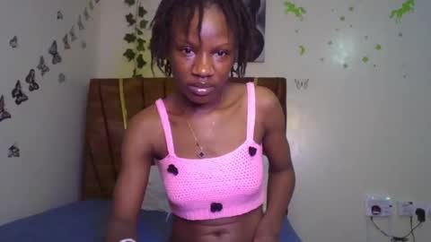 Snapshot of hot_petite100 chatting on 11/08/25, 07:56 hot petite100 online show from 11/08/25, 07:56