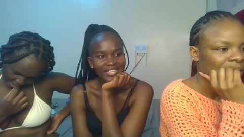 Snapshot of hot_petite12 chatting on 07/11/26, 05:21 Petite online show from 07/11/26, 05:21