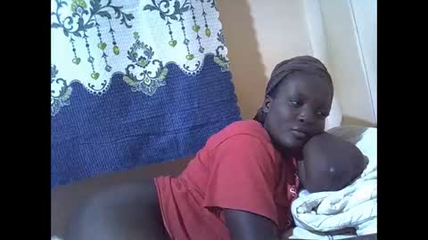 RAYLAH online show from 12/13/25, 08:58