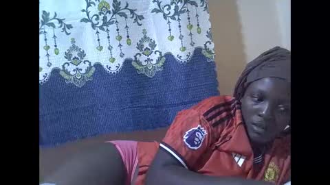 RAYLAH online show from 12/20/25, 07:21