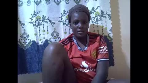 RAYLAH online show from 12/22/25, 04:42