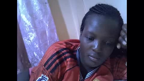 RAYLAH online show from 02/02/26, 04:33