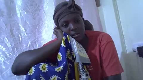 RAYLAH online show from 02/06/26, 07:28