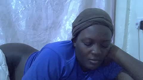 Snapshot of hot_raylah chatting on 05/22/26, 10:04 RAYLAH online show from 05/22/26, 10:04