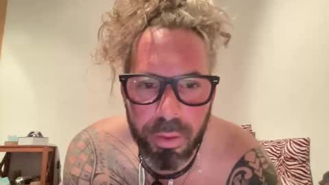 Snapshot of hot_sex83 chatting on 02/06/25, 06:46 letmedoo2 online show from 02/06/25, 06:46