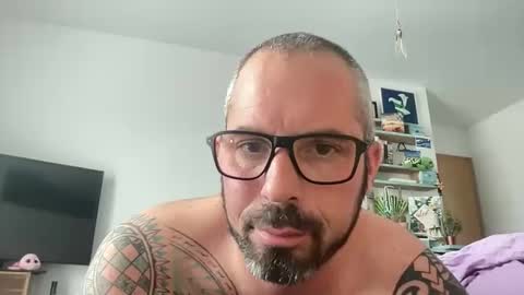 Snapshot of hot_sex83 chatting on 03/29/26, 11:43 letmedoo2 online show from 03/29/26, 11:43