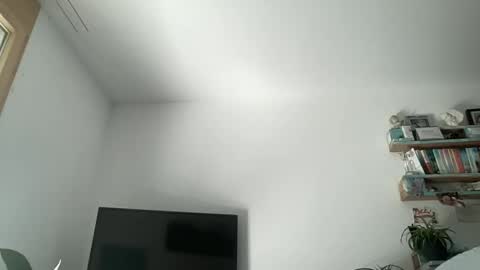 Snapshot of hot_sex83 chatting on 04/21/26, 08:53 letmedoo2 online show from 04/21/26, 08:53